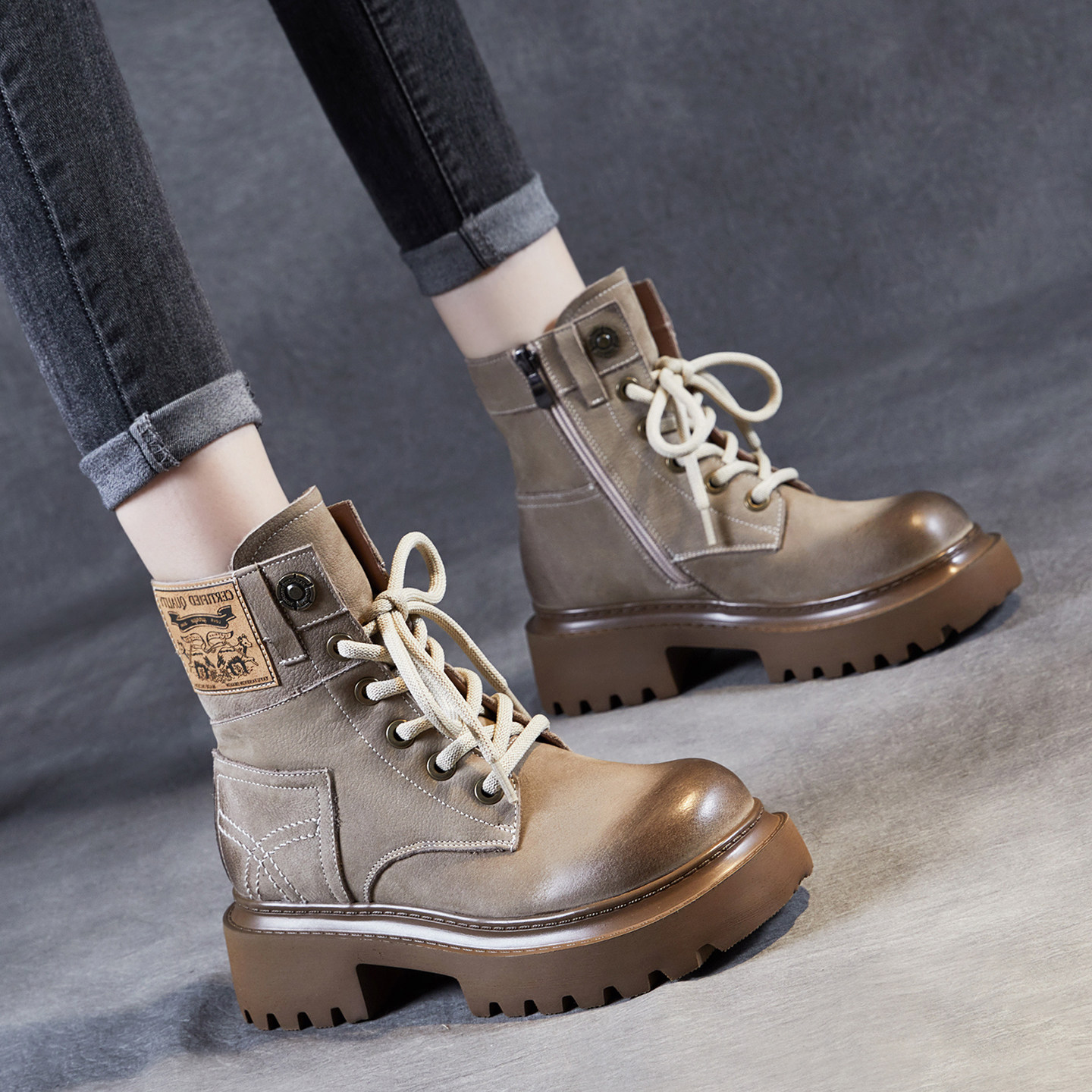 牛皮新款网红时尚超火厚底马丁靴女款真皮2025冬季爆款女式休闲靴,女鞋,马丁靴,淘宝优惠券,粉丝福利购,淘宝优惠卷