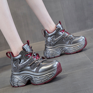 2025春秋新真皮炸街女士8cm休闲运动鞋 香港银色内增高老爹鞋 女款