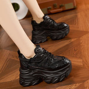 黑色厚底松糕老爹鞋女款软底2026春真皮女士运动休闲内增高旅游鞋