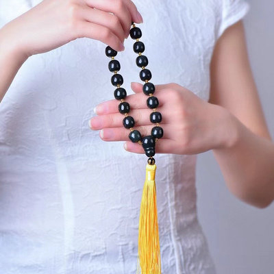 天然新疆和田玉手持老型珠念珠