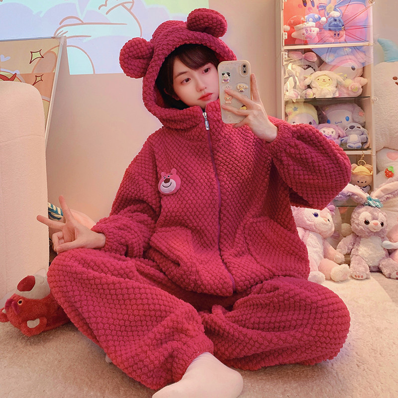 睡衣女秋冬季珊瑚绒2026年新款草莓熊卡通可爱甜美加厚家居服套装