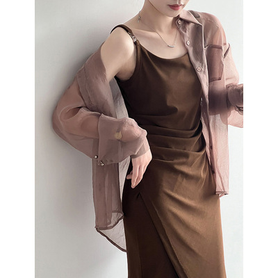 开叉吊带连衣裙两件套 2025夏新款宽松防晒衬衫套装80809强明女装