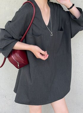 高货V领连衣裙2025秋宽松版口袋设计高级感上衣 2618 强明女装
