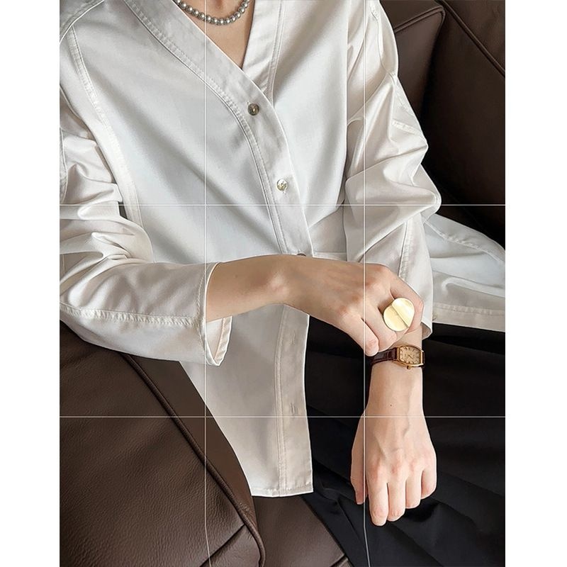 2025秋季上衣韩系设计感通勤V领防晒百搭打底长袖衫1608 强明女装