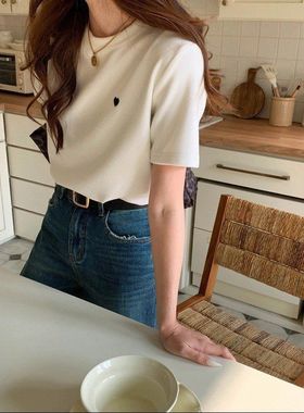 早春新款 软糯亲肤爱心刺绣圆领短袖T恤ZY3833强明女装