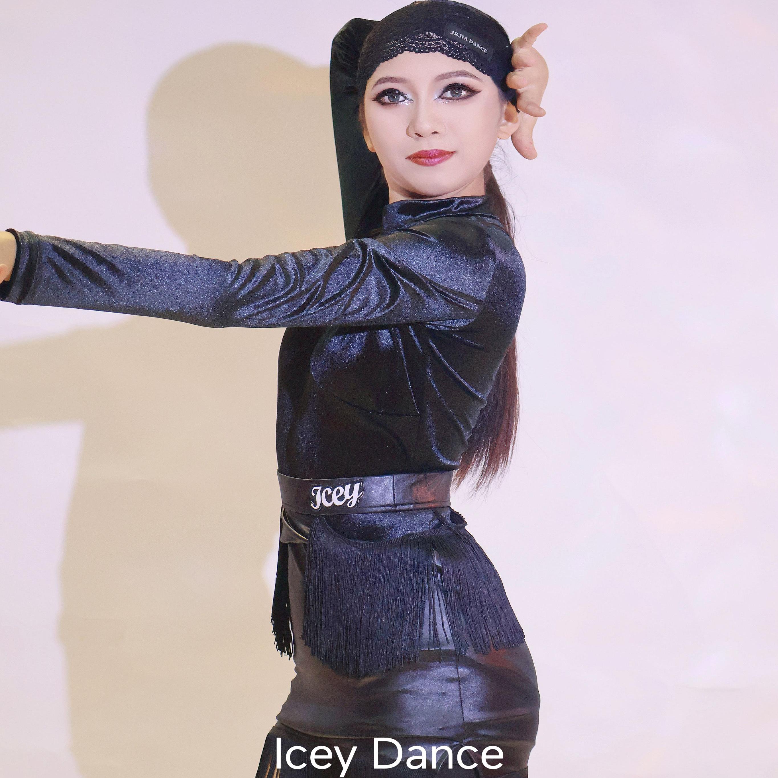Icey拉丁舞秋冬新款女童练功服表演服黑色丝绒长袖仿皮流苏裙套装