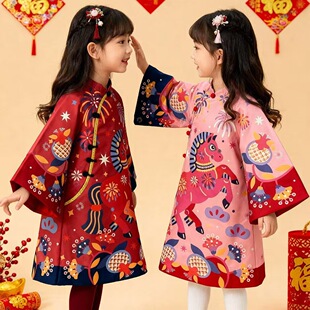 小黄鸭童装2026女童新年年服马年限定新中式国风加绒加厚红旗袍裙
