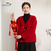 依伽依佳2024秋冬新款 文艺简约纯色V领休闲呢大衣外套女ENDW012