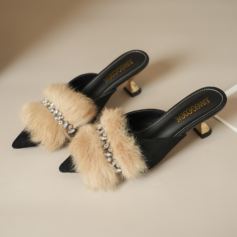 秋冬仙女风尖头细跟毛毛包头拖鞋