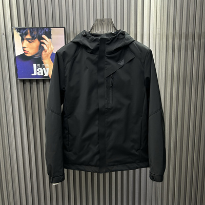 2025春秋商务连帽夹克男软壳简约冲锋衣男欧洲站轻奢外套修身痞帅