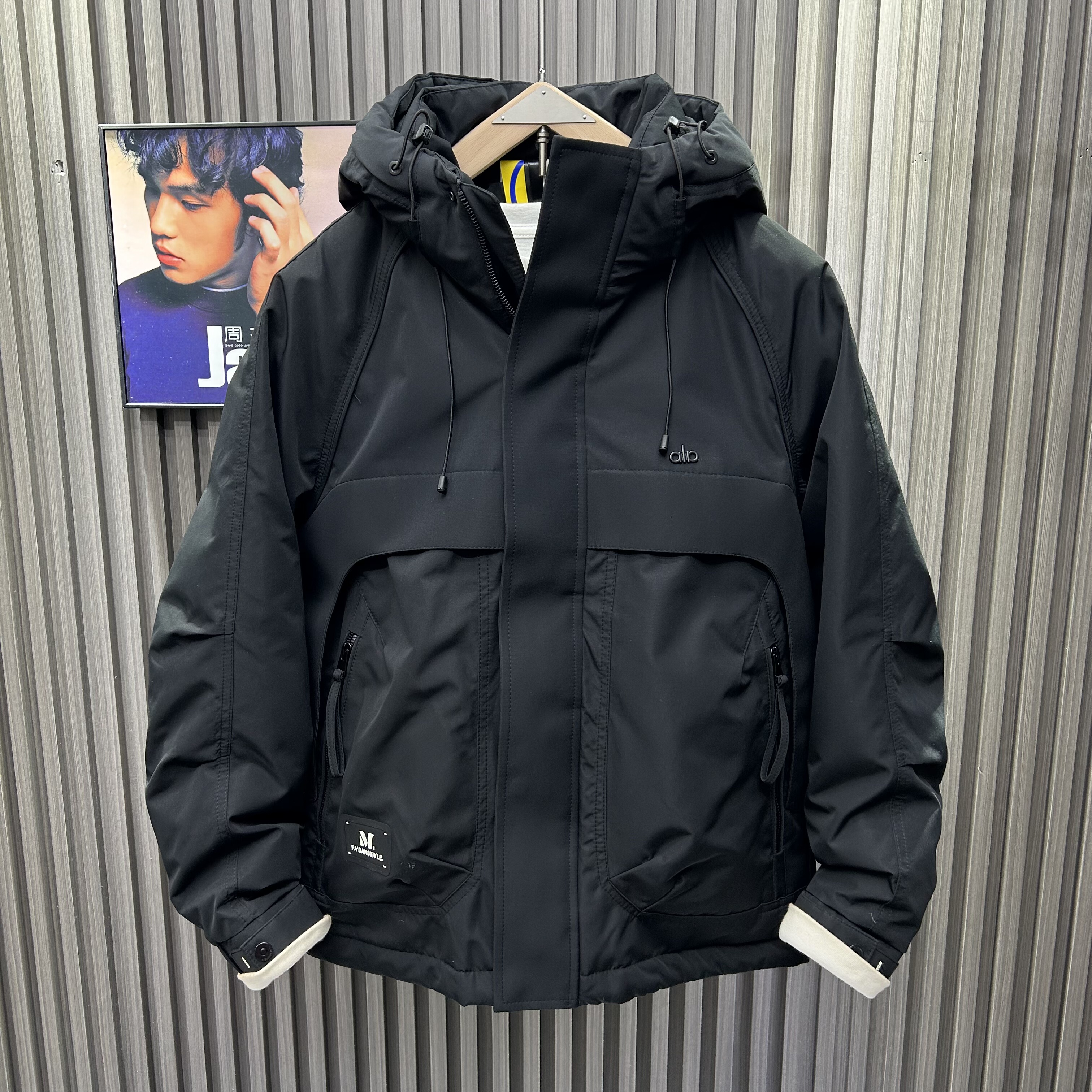 冬季工装羽绒服简约时尚百搭白鸭绒大口袋冲锋衣男防风保暖加厚潮