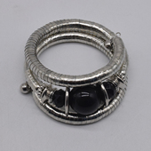 欧美时尚 潮流手环女 简约三层黑石弹力手镯甜酷辣妹小众设计感个性