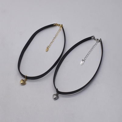 合金皮质女式爱心项链