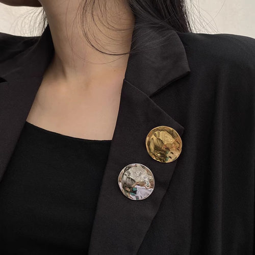 气质轻奢镜面不规则凸面胸针圆形