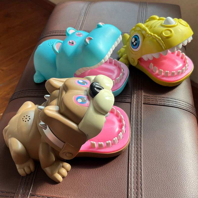 咬手指玩具大嘴巴鳄鱼恶犬狗拔牙解压整蛊网红同款聚会桌面玩具
