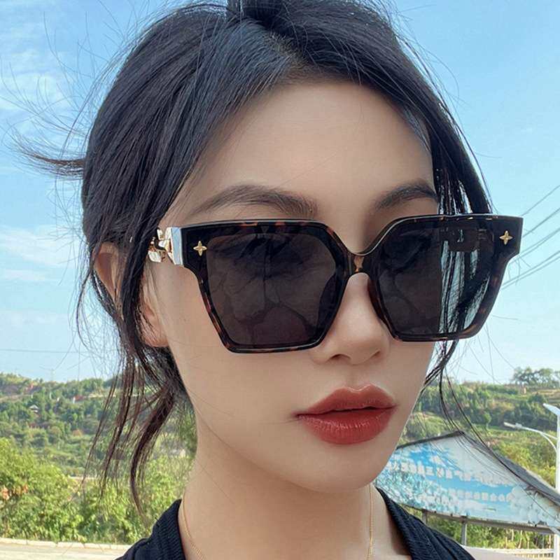 方框金链条墨镜女欧美时尚大框复古太阳镜个性十字星潮流太阳眼镜