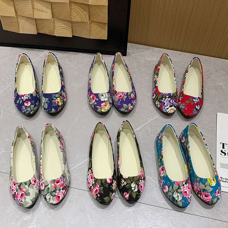2024春夏女鞋平底女单鞋帆布迷彩玫瑰花多色大码外贸老北京风布鞋