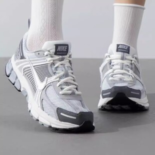 正品耐克运动鞋NIKE VOMERO 5 BG男女学生大童青少年跑步鞋HF6998