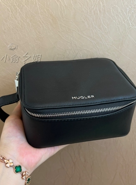 欧莱雅新款黑色pu夹棉翻盖化妆包收纳包口红零钱包可手拎
