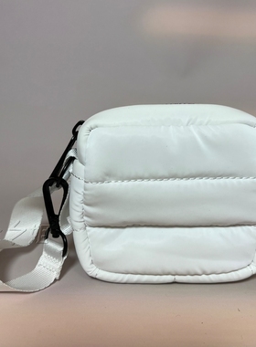 【小俞姐姐】新款NARS白色丝光布夹棉百搭小手拎包厚实小方包休闲