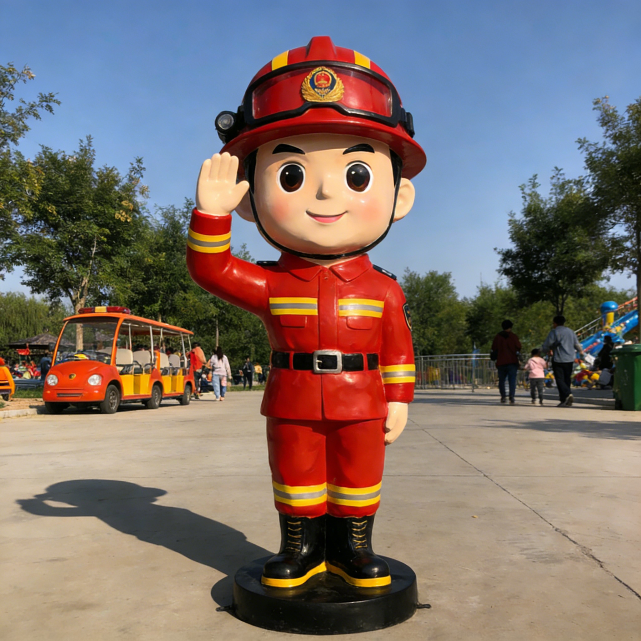 玻璃钢卡通消防员落地摆件定制户外公园景观彩绘人物雕塑定制厂家