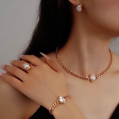 Cross-border fashion necklace, earrings and ring set跨境首饰