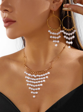 Retro imitation pearl fringed necklace and earrings set跨境