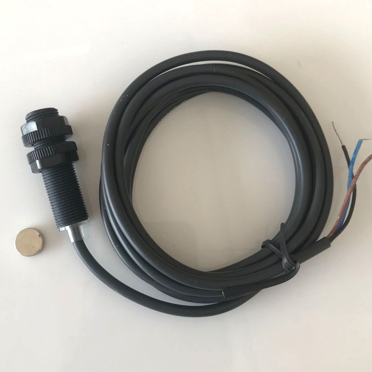 新欧霍尔开关h12n1-n配磁铁接近开关 光电开关带计米器计数器专用