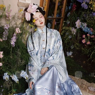 大明贵女明制立领对襟袄织金马面裙套装秋冬汉服