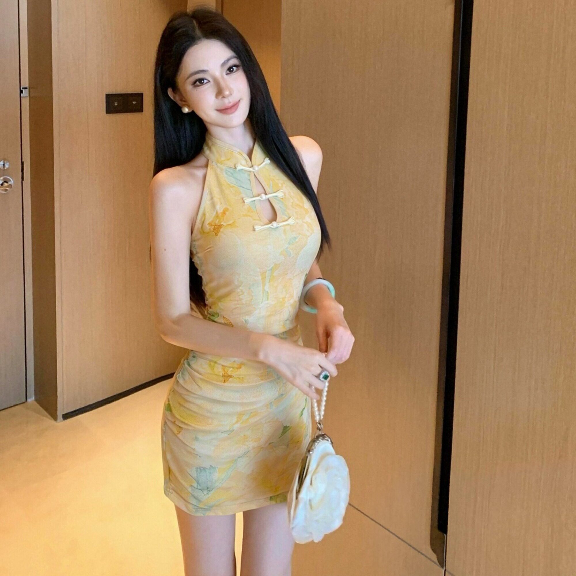 复古约会年轻款镂空印花旗袍显白图片