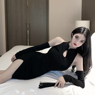 国风辣妹改良短款旗袍女春装2025新中式时尚性感开叉复古连衣裙子