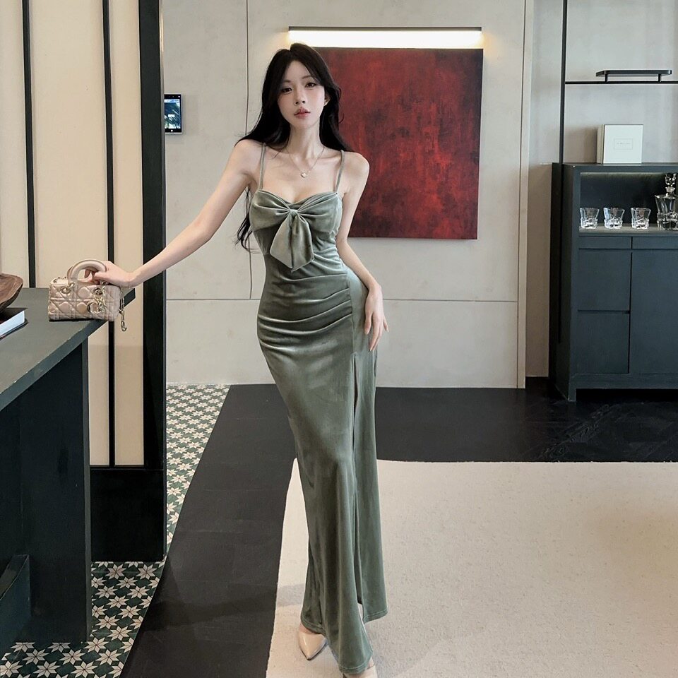 性感吊带修身长裙开叉礼服显瘦