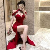 车模主持人红色开叉礼服长裙女高级设计感小众气质性感挂脖连衣裙