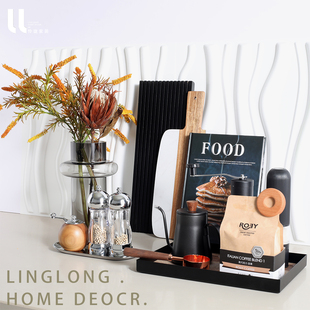 现代简约样板间厨房橱柜装 花艺书籍咖啡饰品 饰品摆件高级感软装