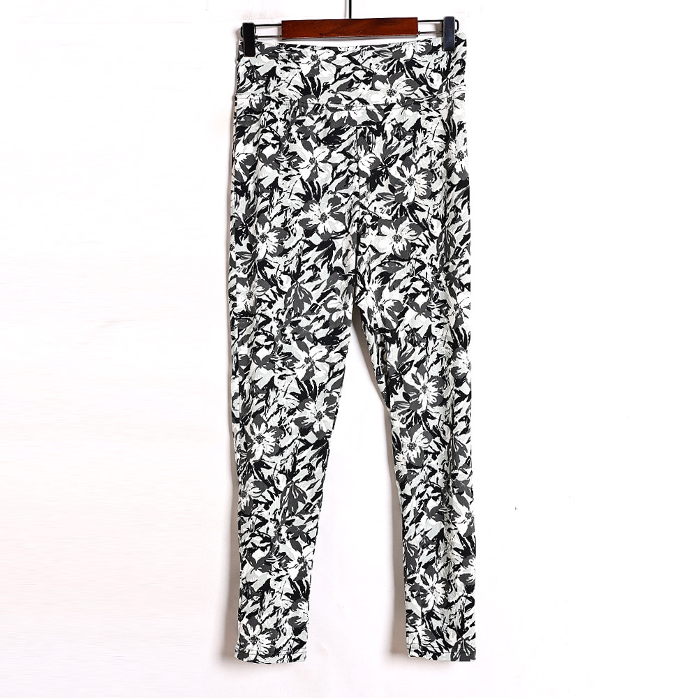 外穿印花打底裤女春秋2025新品女式休闲裤修身小脚铅笔碎花长裤潮