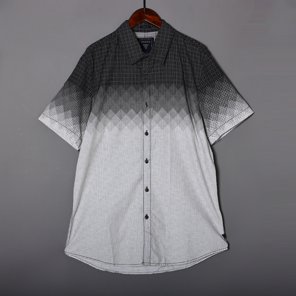 2025年夏季新品男士翻领短袖衬衫百搭休闲渐变色印花翻领短袖衬衣