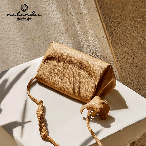 Маленькая сумка на одно плечо, зимняя сумка подмышку, коллекция 2023, из натуральной кожи