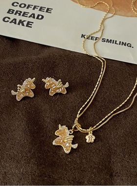 金色锆石小马吊坠项链女轻奢高级感秋冬毛衣链小众设计感配饰