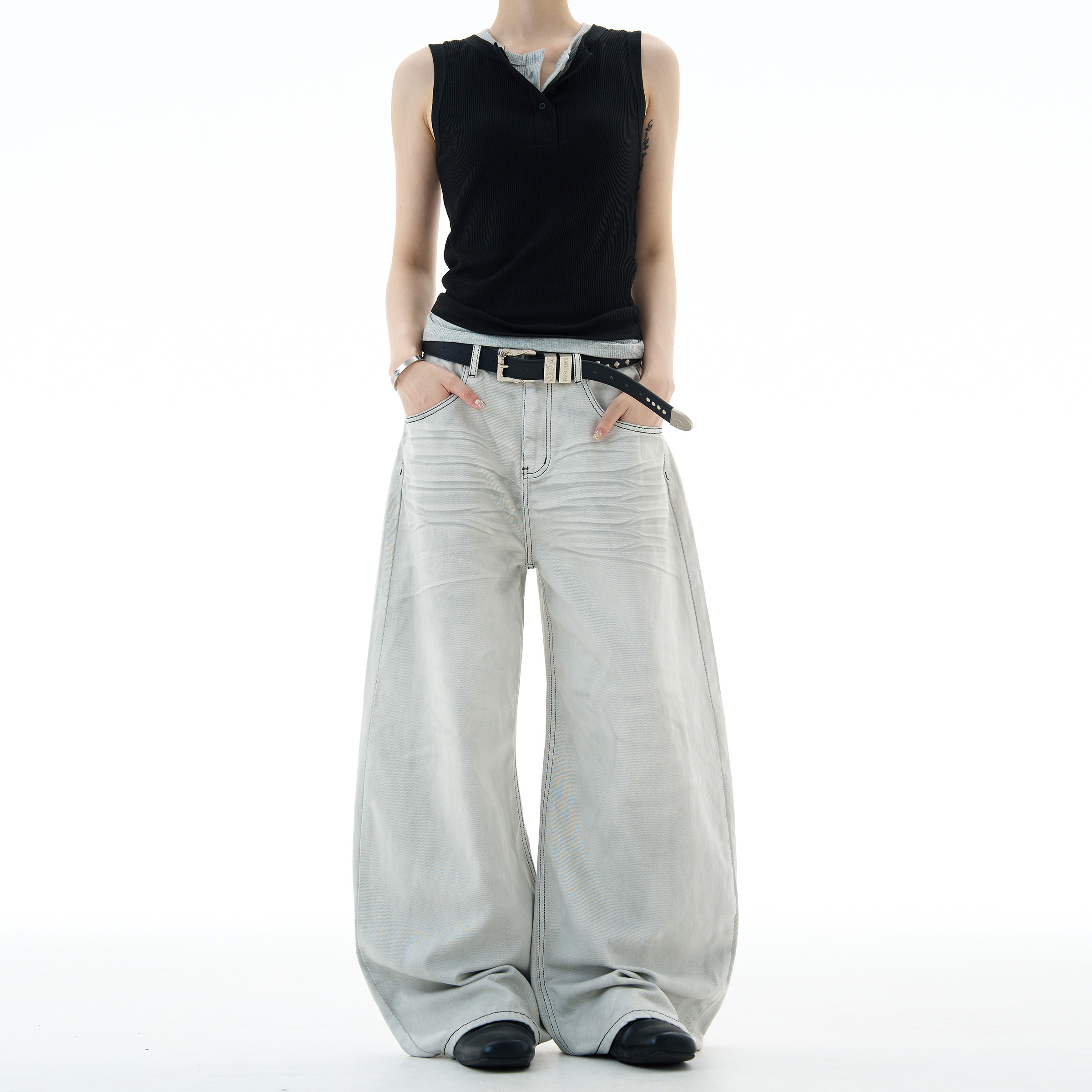 MADWITCH美式高街做旧弯刀牛仔裤