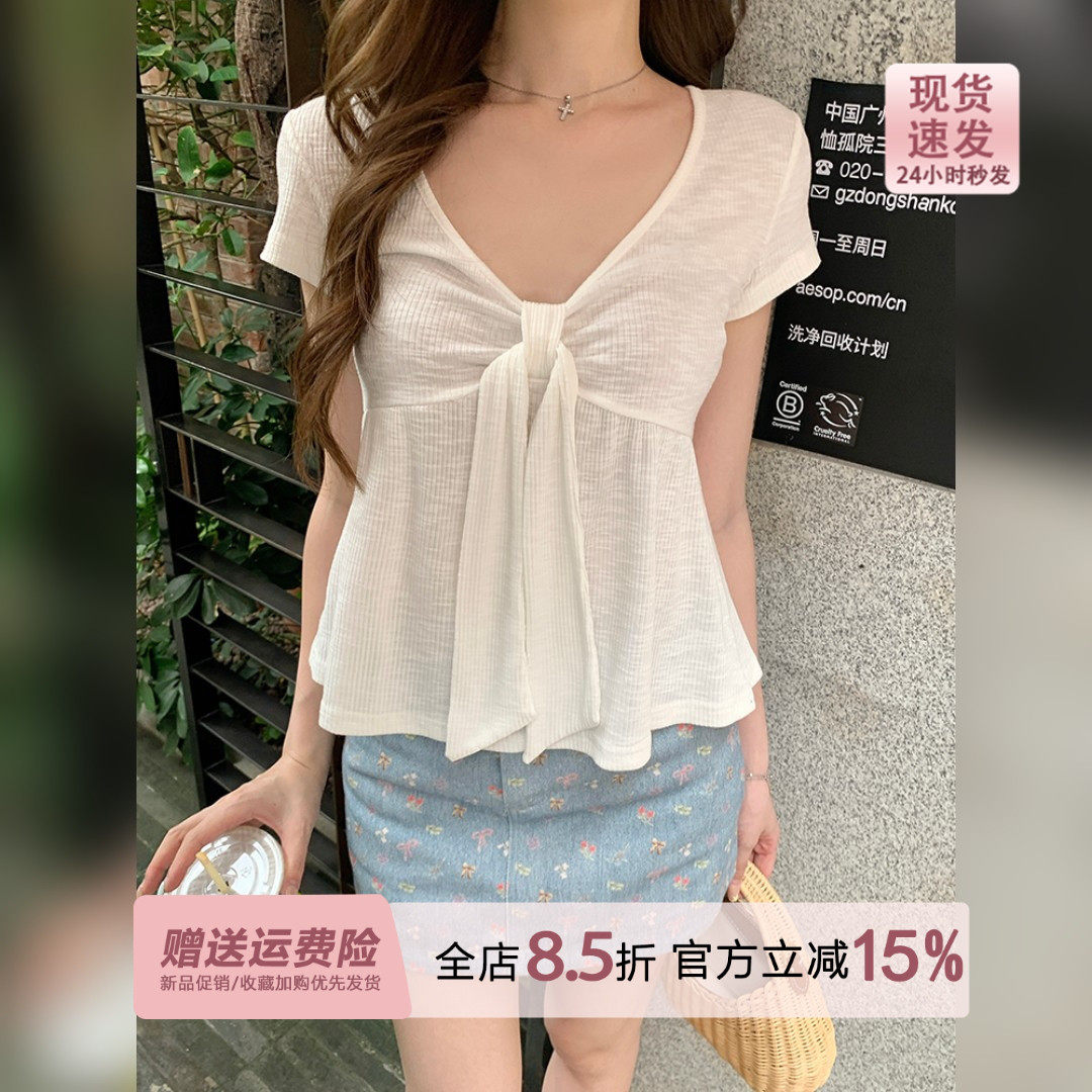 巨好看的白色深v领绑带短袖t恤女夏季2026新款宽松娃娃衫正肩上衣