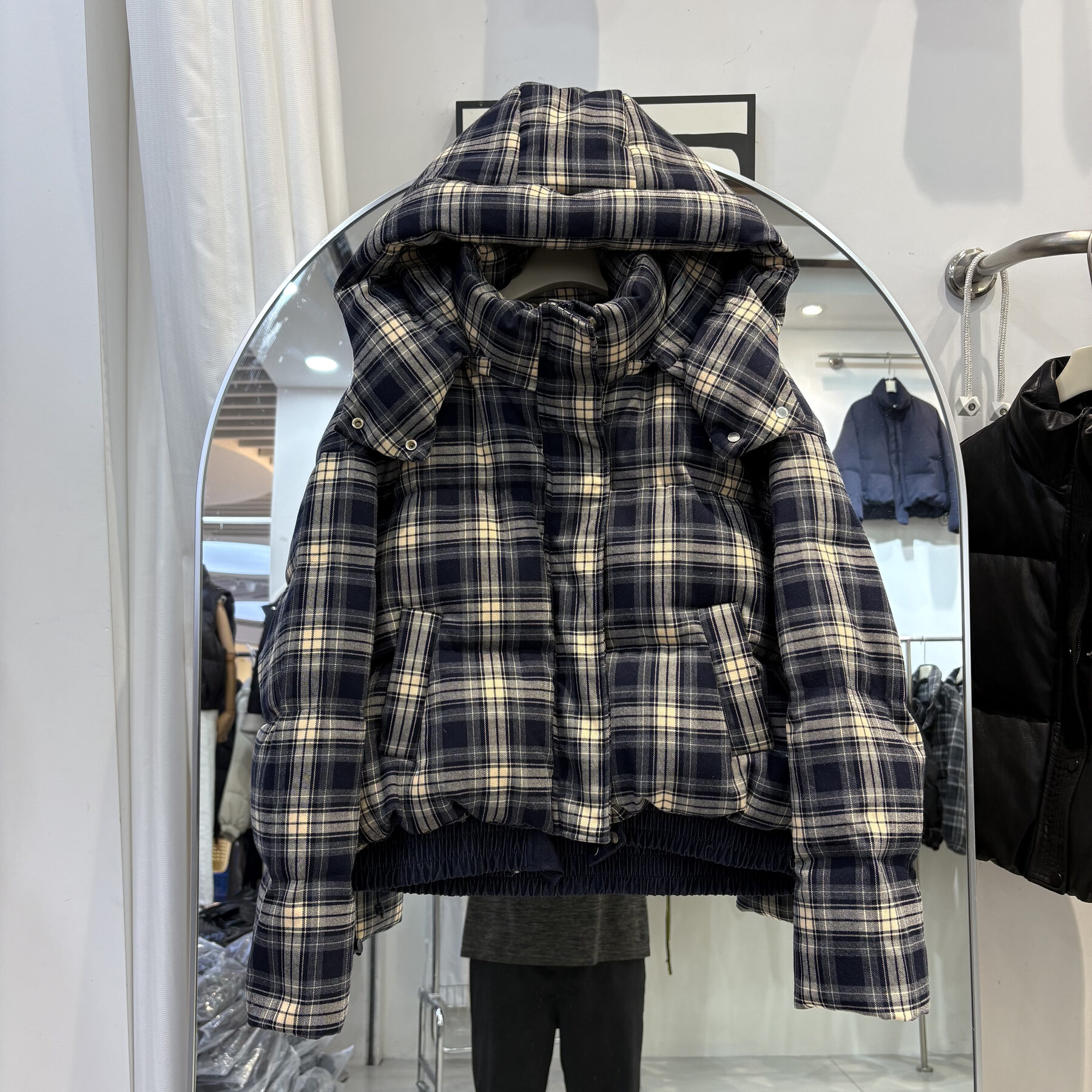 秋冬韩版宽松可脱卸连帽羽绒服女短款加厚保暖面包服撞色格子