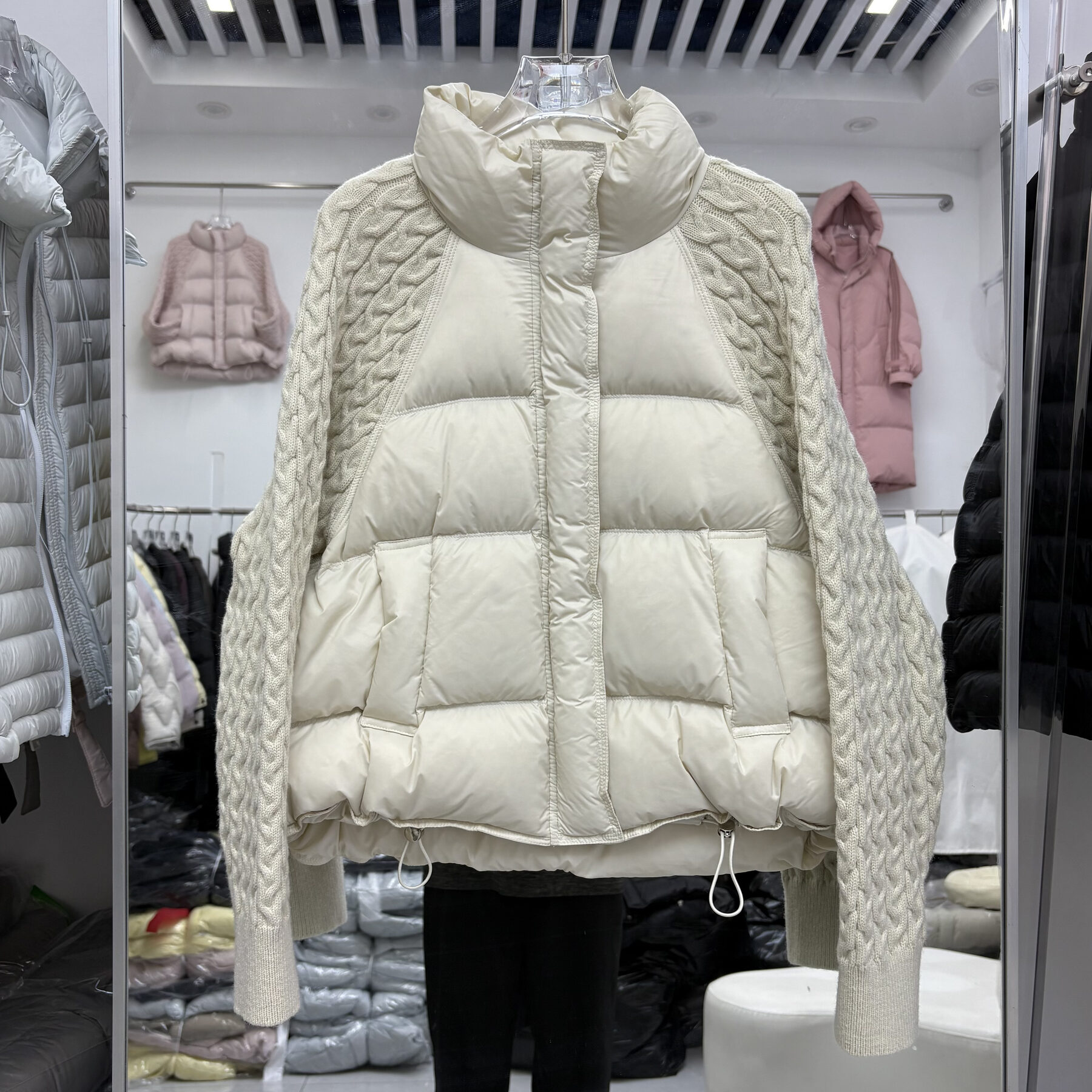 针织拼接袖秋冬韩版宽松立领羽绒服女短款加厚保暖小个子面包服