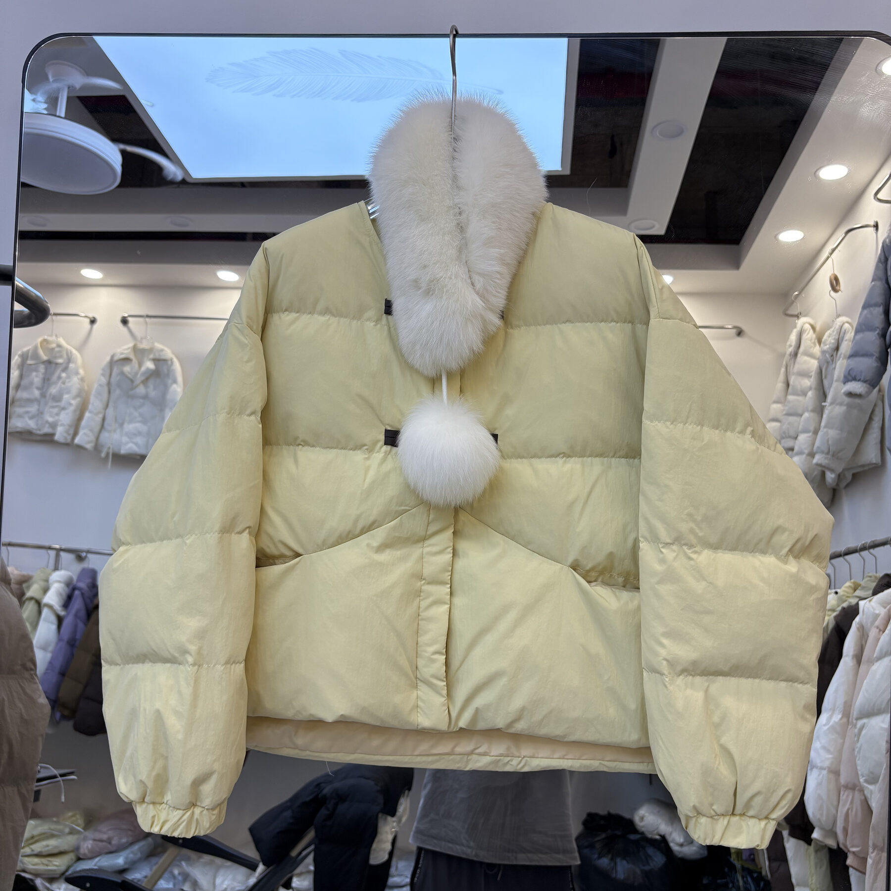 秋冬时尚可脱卸狐狸毛领围脖羽绒服女短款无领小个子加厚保暖外套
