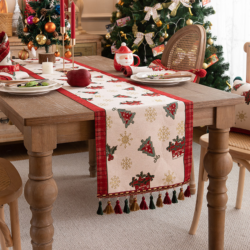 圣诞餐桌餐厅氛围装饰布置氛围感