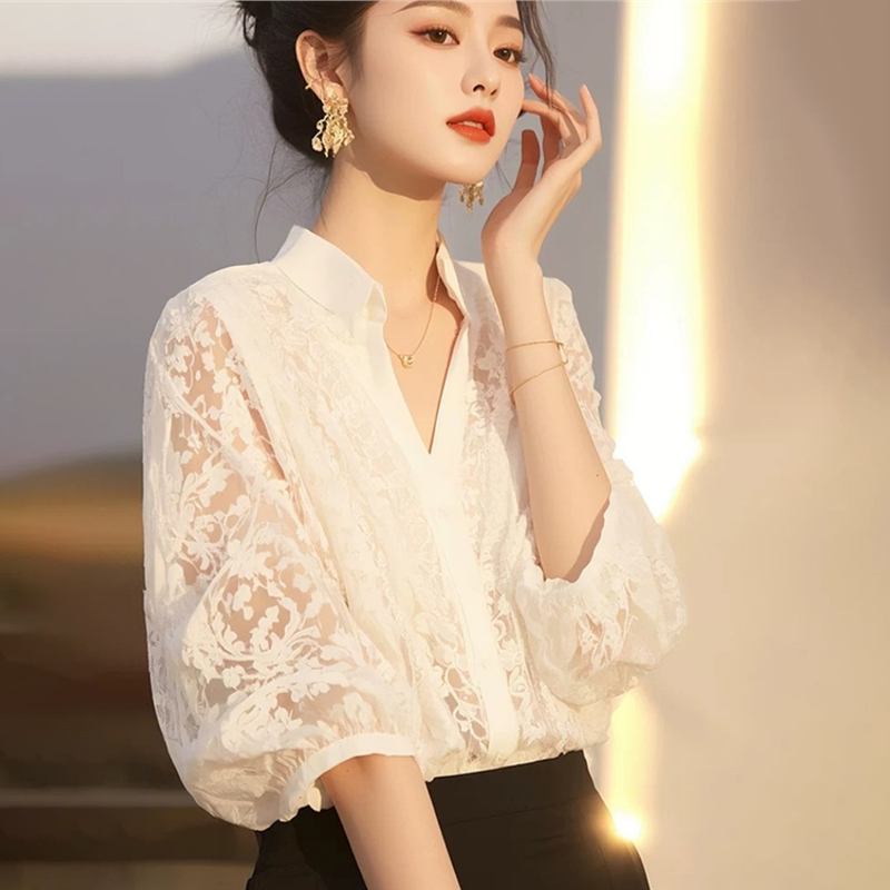 桑蚕丝白色衬衫女士夏季轻奢高级感减龄洋气宽松蕾丝小衫真丝上衣