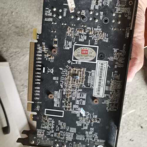 议价七彩虹GTX550Ti显卡，1GD5显存，成色如图，拆机品。