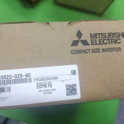 议价全三菱变频器FR-CS82S-025-60，全，带装盒