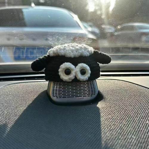 仪表台中控内饰小鹿摆件极氪喇叭