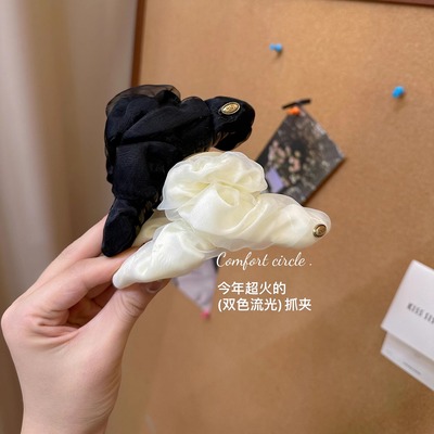 2025韩系双色流光抓夹女高级感盘发后脑勺鲨鱼夹褶皱精致发夹6042