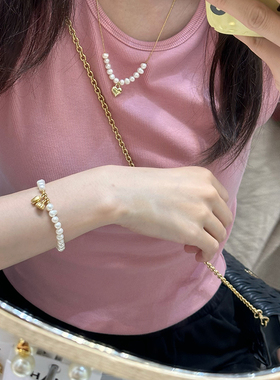 金色爱心吊坠项链白色手链